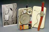 В 40-х годах уже были карманные магнитофоны. Например, Minifon Pocket Wire P-55: