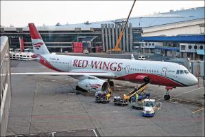 да и 757 выбивается из стилистики боинга
от 757 веет европейскими обводами и мне очень напоминает Ту-204

Туркменский 757
Эфиопский 767
Краснокрылый 204