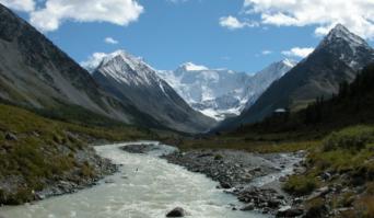 первая фотка-ЭТО ЭЛЬБРУС!!!!!!!! 
а вот алтайские горы: