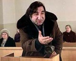 Я, говорит, к нему такую личную неприязнь испытываю, аж кушать не могу