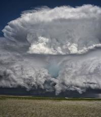 Минимализм в сюрреализме 