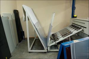 Примерно на таком работаю в,только Авалон называется.Печатает маленькие и большие матрицы