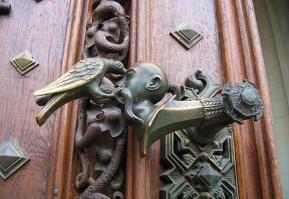 Замок Глубока над Влтавой в Чехии.