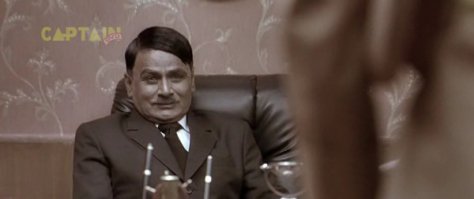 Индия фильм представляет!
К Гитлеру приходит высокий красавец - доктор Геббельс. Гитлер ниже его на пару голов. Гитлер в этот момент читает Шекспира.Рядом стоят генералы - истинные арийцы, слепо преданные своему Фюреру. В это время Геринг выступает перед войсками. Гитлер злиться и поет песни узнав что Красная Армия вошла в  Берлин!