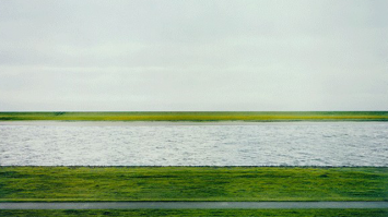 Кто же заплатил за это фото 149 000 000 рублей? 
В чём прикол?