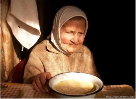 Отдохните там как следует за бабушку.