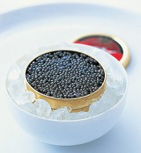 моя подружка - такая дура, что до сих пор думает что черная икра это такие маленькие солененькие конфетки...