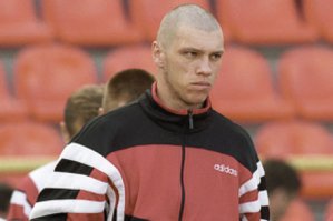 Он не уникален, у него есть клон.... вратарь Саня Филимонов