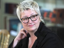 А это мужики с женскими фамилиями видимо?