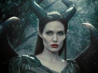  Встреча королевы Елизаветы и Анджелины Джоли