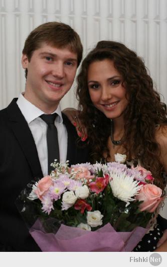 Сергей Бобровский с женой Ольгой