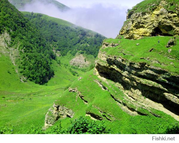 Норвегия это хорошо, но не стоит забывать, что у нас есть не менее живописные места.
Этим летом сам фоткал, шашлычки, природа, экстрим..... море впечатлений, в следующем году тоже поеду.