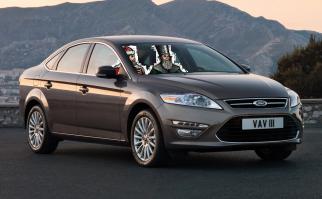 Очевидно же, что Форд Бояр!