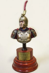 На Джеки Чана похож!