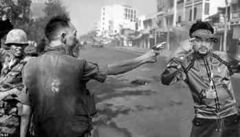 За кадром: История 5 культовых снимков из архива World Press Photo