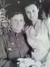 и вот "Деда с Бабой" сразу после войны....