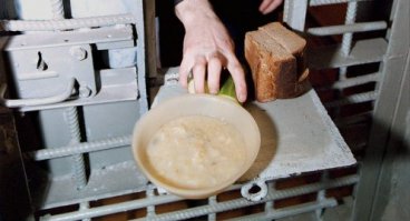Сомневаюсь что баланду школьники будут кушать и хлеб из грубого помола.