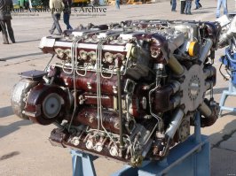 Дизельный двигатель 12Н360 (12ЧН15/16) четырехтактный, Х – образный, 12–цилиндровый с газотурбинным наддувом и промежуточным охлаждением воздуха. Жидкостного охлаждения. 

Мощность двигателя 1500 л.с.
Масса 1550 кг
Удельная мощность 1,0 л.с./кг
Производство - ЧТЗ Уралтрак.
Габариты 12Н360: длина 81,3 см, ширина 130 см, высота 82 см.  
Номинальная мощность двигателя 1500 л.с., мощность дефорсированного варианта (предлагаемого на танки типа Т-90) - 1200 - 1350 л.с. при значительном росте ресурса, мощность с форсировкой 1800-2000-2200 л.с.