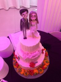 У сестры на свадьбе вот такой торт был