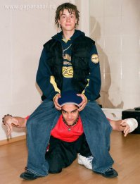 Не то что бы в корешах.