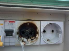 Специалист по электромонтажу!