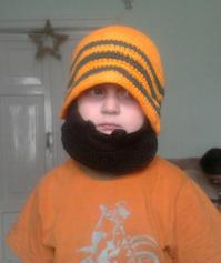 ага, купил в прошлом году две таких шапки, детей порадовать, вот что прислали: