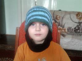 ага, купил в прошлом году две таких шапки, детей порадовать, вот что прислали: