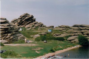 У нас тоже не хуже... Тоже наверное выветривание.:) Больше фото по запросу в гугле "саввушка алтайский край фото"