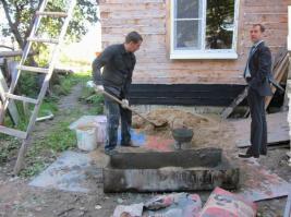 вот только непонятно, Дмитрию Анатоличу-то это зачем?..