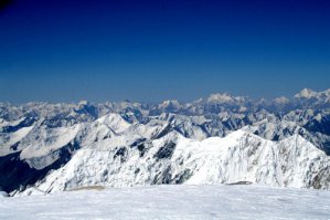 Таджикистан, Памир "Пик коммунизма 7200 м.". Памир - крыша мира! Так нас в школе учили....
