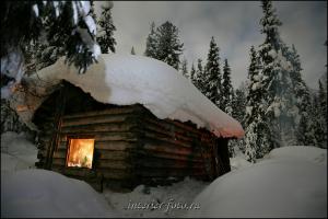 Охотничья избушка. Алтай