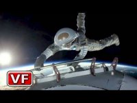 Фильм "Гравитация". Несмотря на то, что фильм смотрел с удовольствием, тем не менее, я для себя выяснил некоторые моменты из фильма. То, что если в космосе случилась большая бяка, то это конечно же от того, что "русские взорвали свой испорченный шпионский спутник". То что, когда в баллонах закончился кислород, то еще минут десять можно дышать углекислым газом, просто становишься от этого более веселым. То, что космические станции, Шатлы, они в космосе летают рядышком не далее сотни километров. 
То, что если героиня одела российский скафандр, кислород в который поступает по шлангу (а не из баллонов, как в американском), то потом она отправится к китайской станции в этом скафандре уже без всяких там шлангов и кислородных баллонов, а сам скафандр просто тряпичный, как это видно на последних кадрах, когда героиня его снимает как колготки. И еще, что главного героя может унести куда то в космос, как в фильме "Скалолаз", хотя, когда он задержался с помощью стропы от парашюта и главной героини, то он уже должен как минимум просто оставаться на месте.