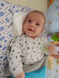 Закину немного фоток своего Вовчикуса. Для устойчивого роста народа надо, что б в каждой семье было как минимум двое малых, я вот начал выполнять норму =). Всем бобра и побольше таких чуд =)