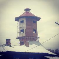 Последнее: И вот она, нарядная, на праздник к нам пришла. Закончил обшивать утеплителем и мембраной первый фасад