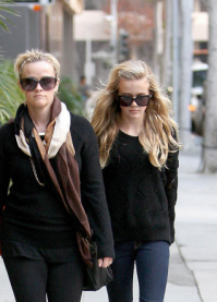 Риз Уизерспун и Ава