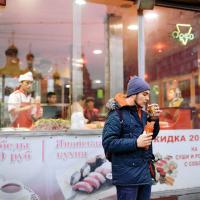 Шаурма на Новом Арбате напротив церкви, норм шаурма!