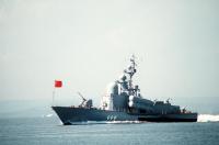 Я не знаю что за катер показан в этом мультике, но "Молния" проекта 1241 выпускавшаяся до 96-го года, в основном на Хабаровском ССЗ выглядит иначе и вооружена совсем не тем, что перечислено в ролике.

В те годы жил в Хабаровске и повидал их не мало.