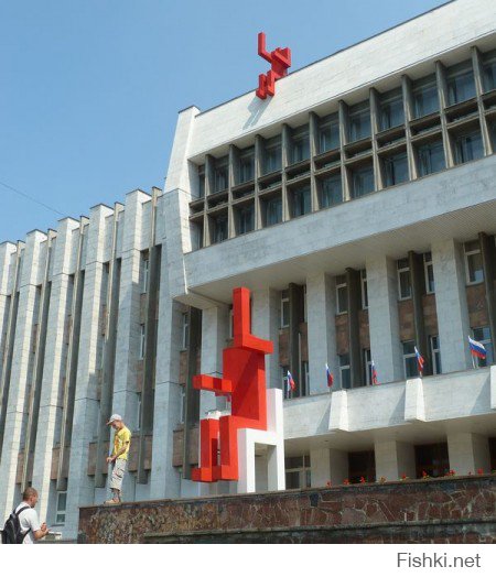 В Перми куча необычных памятников: