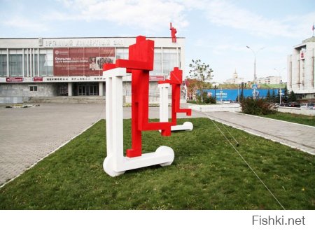 В Перми куча необычных памятников: