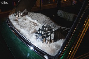 можно нехило головой приложиться,при аварии((