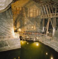 А при чём здесь схема Wieliczka Salt Mine той которой возле Кракова? Место кстати тоже очень интересное