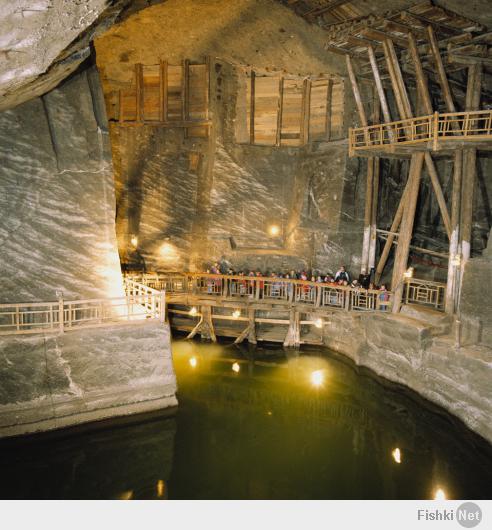 А при чём здесь схема Wieliczka Salt Mine той которой возле Кракова? Место кстати тоже очень интересное