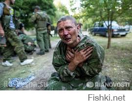 Пейнтбол какой-то. Интересно, им кто-нибудь говорил, что в плен можно попасть?