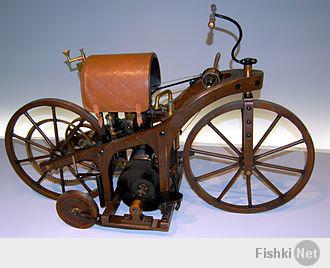 Прошу прощения у автора, но первый мотоцикл построен немецкими инженерами Готтлибом Даймлером и Вильгельмом Майбахом в 1885 году....это факт..