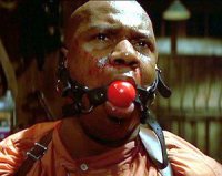 14 аппаратов из кабинета косметолога прошлого века, которые испугают даже мужчин