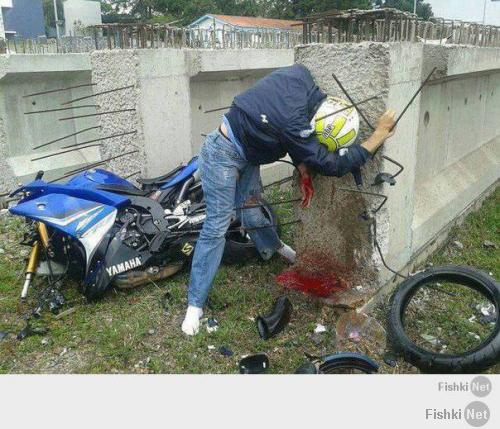 Даже мотоциклистам нельзя нарушать правила! 
ИНАЧЕ МОЖЕТ ПОЛУЧИТЬСЯ ТАК!