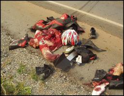 соблюдай правила, город не место для гонок! а то на следующей фотке будешь изображен ты.