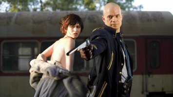 КУДА ЭТОМУ СОПЛЯКУ КИНОШНОМУ ТЯГАТЬСЯ С НАШИМ ЛЮБИМЫМ АГЕНТОМ 47 !?