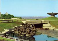 Позитивные истории. Даёшь ежедневный пост добра?

Я вчера уток кормил. Они в фонтане возле Музея Отечественной прижились.



Если прикормить, то даже погладить можно, только очень брызгаются, когда спешно уплывают...