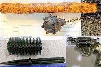 Во первых, не булава а кистень. Во вторых, что необычного в кистене?